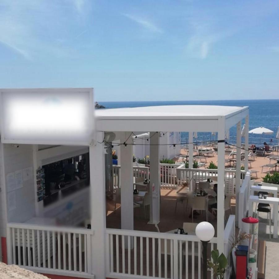 Amata Villa Vacanza Леука Экстерьер фото